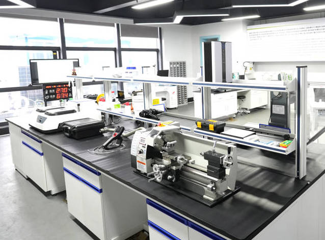 Paqijkirina Kalîteyê ji Çavkaniya Materyal: Bihêzkirina Hêza Bingehîn a Amûrên Çêkirina Brick